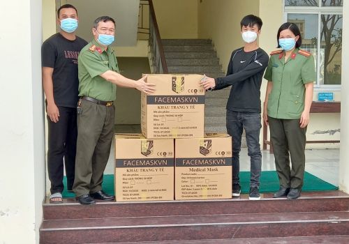 FacemaskVN trao tặng hàng hỗ trợ phòng chống dịch Covid19